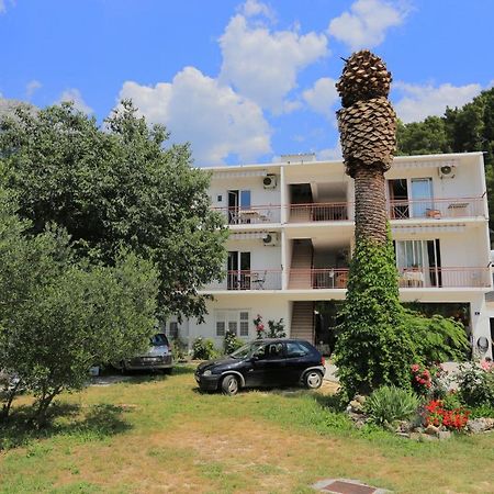 Apartment Tucepi 2676B Bagian luar foto